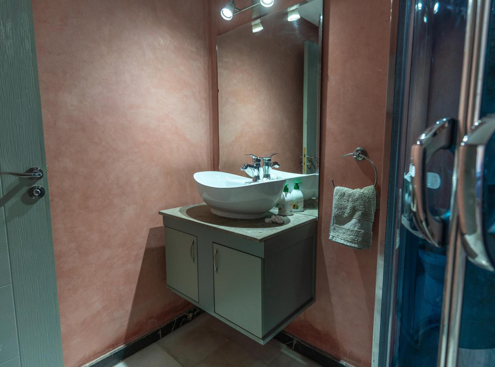 Bel Appartement Au Coeur De Gueliz Marrakesch Exterior foto